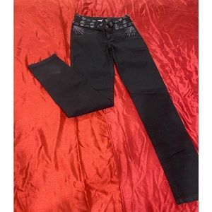 Black skinny jeans